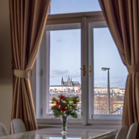 Exclusive Apartment With A View Of Prague Castle And Vltava River ภายนอก รูปภาพ