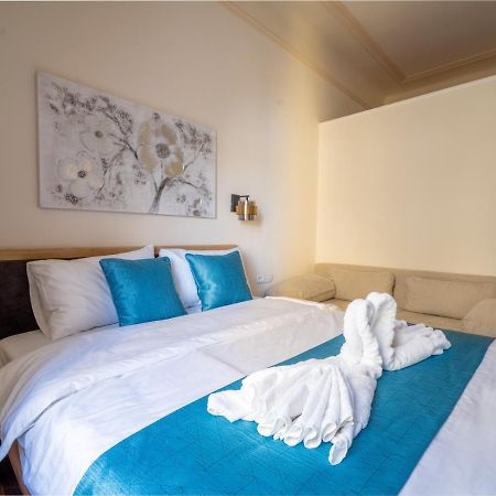Exclusive Apartment With A View Of Prague Castle And Vltava River ภายนอก รูปภาพ