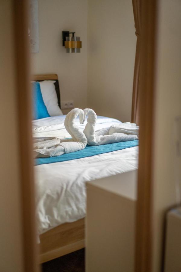 Exclusive Apartment With A View Of Prague Castle And Vltava River ภายนอก รูปภาพ